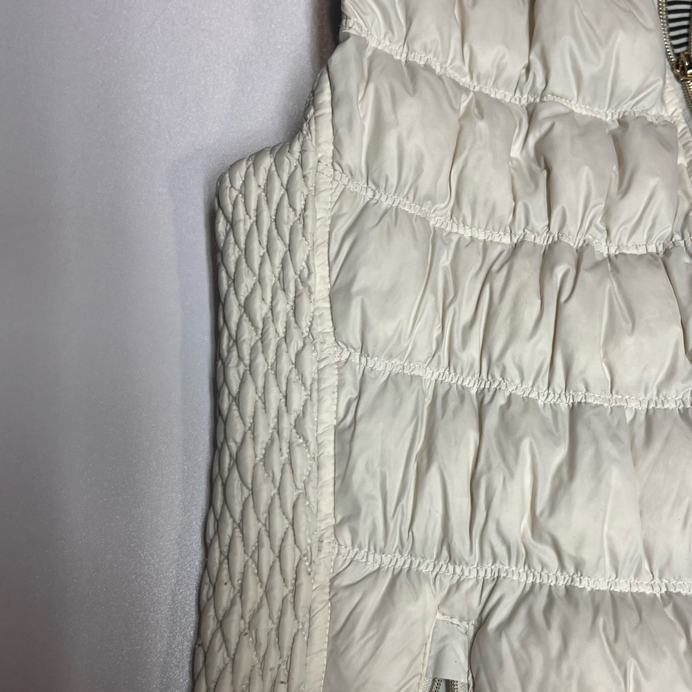Calvin Klein White Puffer Vest Zipper Front Black and White Stripped Trim - Picture 9 of 11